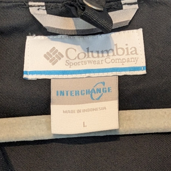Columbia interchange size large black jacket with removable hood - Picture 3 of 14